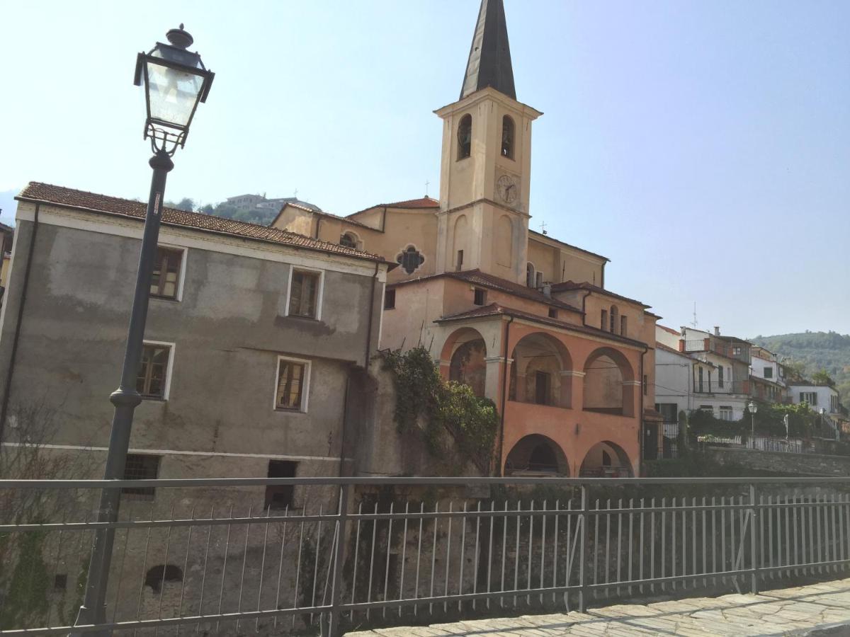 Ferienwohnung La Casa Del Cavaliere Borgomaro Exterior foto